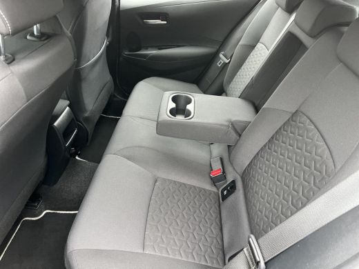 Toyota Corolla 1.8 Hybrid Active | Parkeersensoren | Navigatiesysteem | CarPlay | Keyless entry | ActivLease financial lease