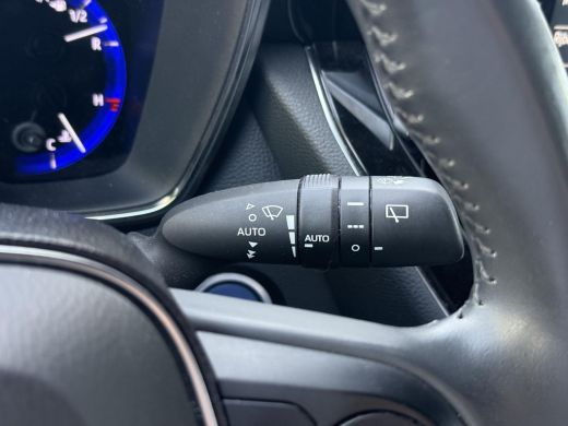 Toyota Corolla Touring Sports 1.8 Hybrid Style **NAVIGATIE/ HEAD-UP DISPLAY/ STOELVERWARMING/ 36 MAANDEN GARANTIE** ActivLease financial lease