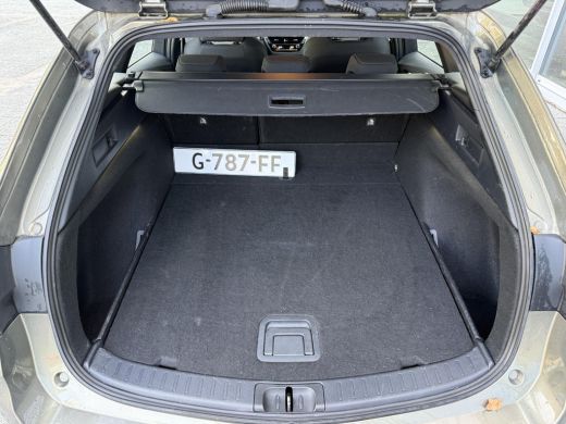 Toyota Corolla Touring Sports 1.8 Hybrid Style **NAVIGATIE/ HEAD-UP DISPLAY/ STOELVERWARMING/ 36 MAANDEN GARANTIE** ActivLease financial lease