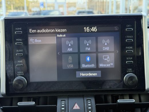 Toyota RAV4 2.5 Hybrid Active **APPLE CARPLAY/ ADAPTIEF CRUISECONTROL PARKEERCAMERA/ 36 MAANDEN GARANTIE** ActivLease financial lease