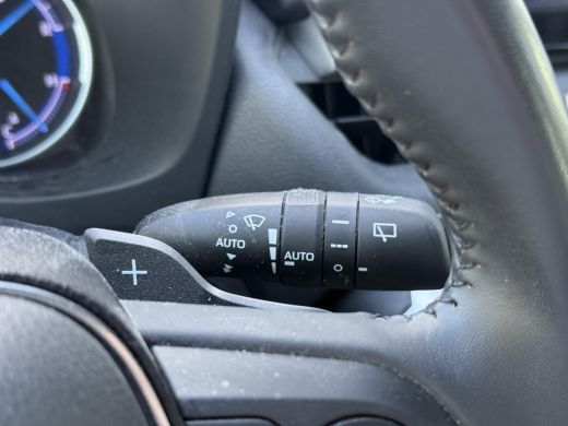 Toyota RAV4 2.5 Hybrid Active **APPLE CARPLAY/ ADAPTIEF CRUISECONTROL PARKEERCAMERA/ 36 MAANDEN GARANTIE** ActivLease financial lease