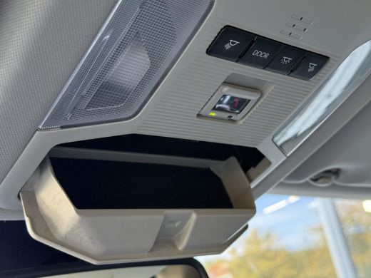 Toyota RAV4 2.5 Hybrid Active **APPLE CARPLAY/ ADAPTIEF CRUISECONTROL PARKEERCAMERA/ 36 MAANDEN GARANTIE** ActivLease financial lease