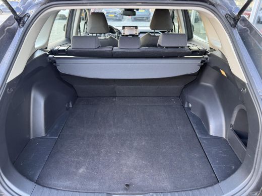 Toyota RAV4 2.5 Hybrid Active **APPLE CARPLAY/ ADAPTIEF CRUISECONTROL PARKEERCAMERA/ 36 MAANDEN GARANTIE** ActivLease financial lease