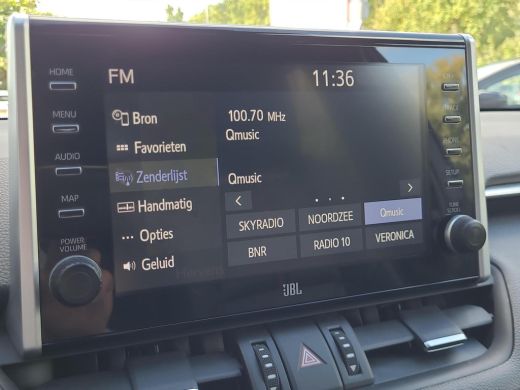 Toyota RAV4 2.5 Plug-in Hybrid AWD Bi-Tone Plus | Gekoelde stoelen | Apple CarPlay | Blindspot | Rijklaarprij... ActivLease financial lease