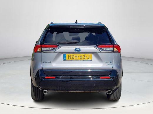 Toyota RAV4 2.5 Plug-in Hybrid AWD Bi-Tone Plus | Gekoelde stoelen | Apple CarPlay | Blindspot | Rijklaarprij... ActivLease financial lease