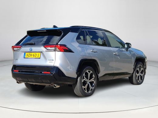 Toyota RAV4 2.5 Plug-in Hybrid AWD Bi-Tone Plus | Gekoelde stoelen | Apple CarPlay | Blindspot | Rijklaarprij... ActivLease financial lease