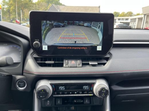 Toyota RAV4 2.5 Plug-in Hybrid AWD Business | Zircon Silver | Trekhaak | Demo ActivLease financial lease