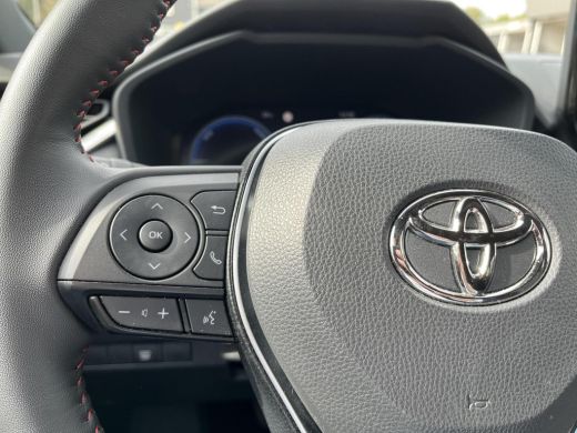 Toyota RAV4 2.5 Plug-in Hybrid AWD Business | Zircon Silver | Trekhaak | Demo ActivLease financial lease