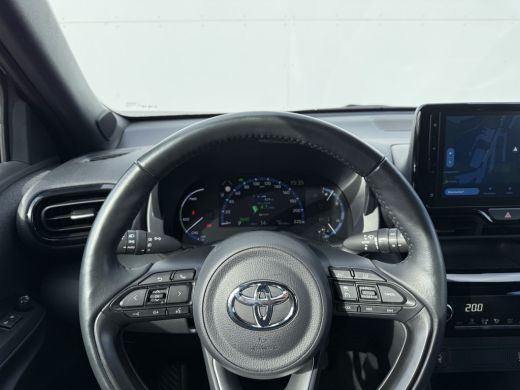 Toyota Yaris Cross 1.5 Hybrid Dynamic | CarPlay | Camera | ACC | Keyless | LED | DAB+ | 17 inch ActivLease financial lease