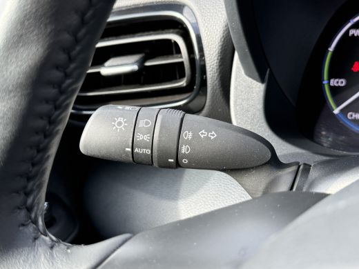 Toyota Yaris Cross 1.5 Hybrid Dynamic | CarPlay | Camera | ACC | Keyless | LED | DAB+ | 17 inch ActivLease financial lease