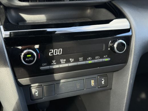 Toyota Yaris Cross 1.5 Hybrid Dynamic | CarPlay | Camera | ACC | Keyless | LED | DAB | 17 inch ActivLease financial lease