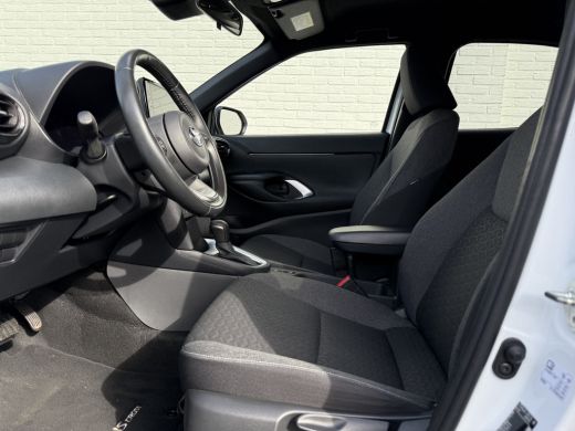 Toyota Yaris Cross 1.5 Hybrid Dynamic | CarPlay | Camera | ACC | Keyless | LED | DAB | 17 inch ActivLease financial lease