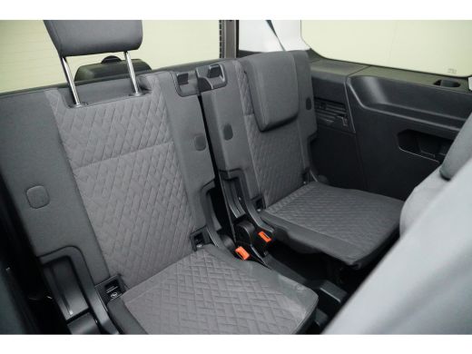 Volkswagen Caddy 1.5 e-Hybrid 150PK PHEV Life | 7 ZITS | CAMERA | NAVI BY APP | 17 INCH | 2X SCHUIFDEUR ActivLease financial lease