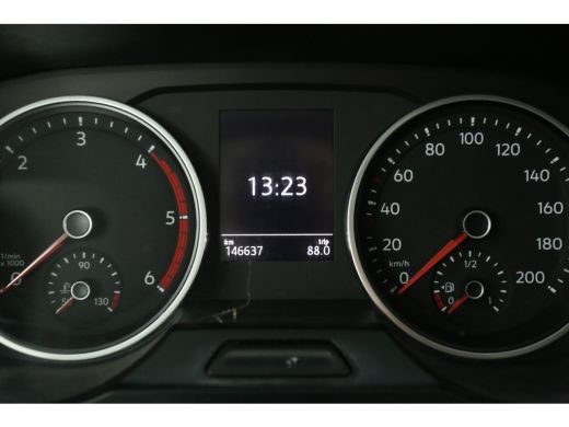 Volkswagen Crafter 35 2.0 TDI L3H3 | 140PK | Airco | Camera | Cruise | 3-Ztis | Parkeersens. ActivLease financial lease