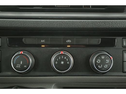 Volkswagen Crafter 35 2.0 TDI L3H3 | 140PK | Airco | Camera | Cruise | 3-Ztis | Parkeersens. ActivLease financial lease