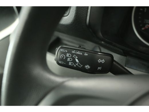 Volkswagen Crafter 35 2.0 TDI L3H3 | 140PK | Airco | Camera | Cruise | 3-Ztis | Parkeersens. ActivLease financial lease