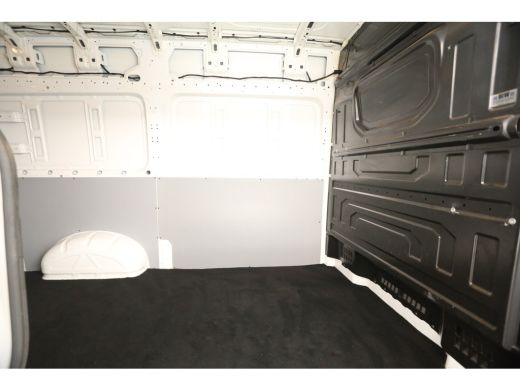 Volkswagen Crafter 35 2.0 TDI L3H3 | 140PK | Airco | Camera | Cruise | 3-Ztis | Parkeersens. ActivLease financial lease