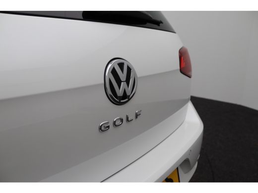 Volkswagen e-Golf E-DITION | Airco (automatisch) | Armsteun voor | Bestuurdersstoel in hoogte verstelbaar ActivLease financial lease