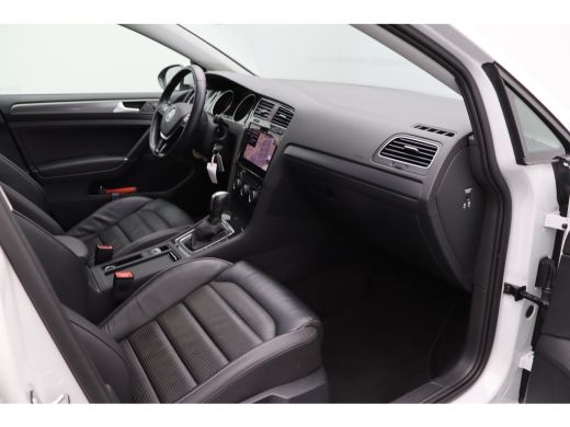 Volkswagen e-Golf E-DITION | Airco (automatisch) | Armsteun voor | Bestuurdersstoel in hoogte verstelbaar ActivLease financial lease