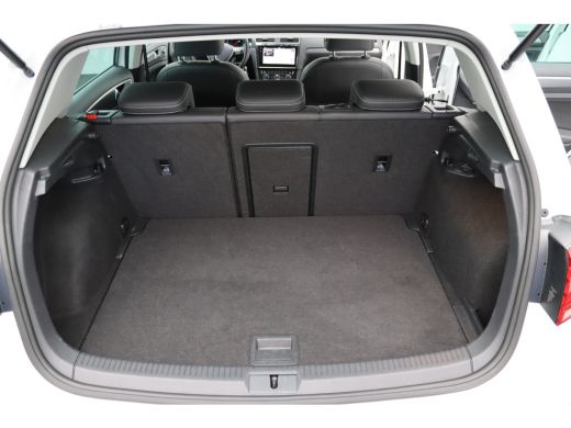 Volkswagen e-Golf E-DITION | Airco (automatisch) | Armsteun voor | Bestuurdersstoel in hoogte verstelbaar ActivLease financial lease