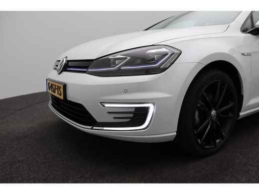 Volkswagen e-Golf E-DITION | Airco (automatisch) | Armsteun voor | Bestuurdersstoel in hoogte verstelbaar ActivLease financial lease