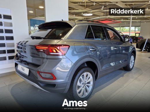 Volkswagen T-Roc Life Edition 1.0 TSI 116 PK ActivLease financial lease