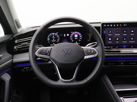 Volkswagen Tiguan 1.5 eHybrid Elegance 204PK DSG Ergo Active Bestuurdersstoel, LED, Achteruitrijcamera, Navi, Keyle... ActivLease financial lease