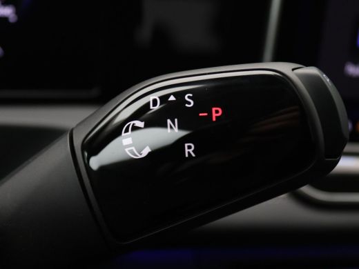 Volkswagen Tiguan 1.5 eHybrid Elegance 204PK DSG Ergo Active Bestuurdersstoel, LED, Achteruitrijcamera, Navi, Keyle... ActivLease financial lease