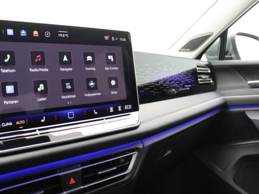 Volkswagen Tiguan 1.5 eHybrid Elegance 204PK DSG Ergo Active Bestuurdersstoel, LED, Achteruitrijcamera, Navi, Keyle... ActivLease financial lease