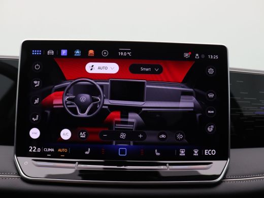 Volkswagen Tiguan 1.5 eHybrid Elegance 204PK DSG Ergo Active Bestuurdersstoel, LED, Achteruitrijcamera, Navi, Keyle... ActivLease financial lease