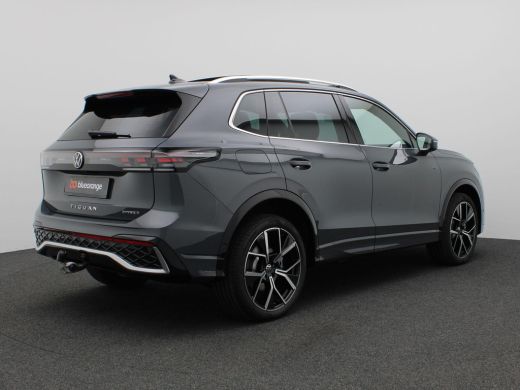 Volkswagen Tiguan 1.5 eHybrid R-Line Edition 272PK DSG Pano-Schuifdak, Lederen Bekleding, Head-Up Display, 360gr. C... ActivLease financial lease