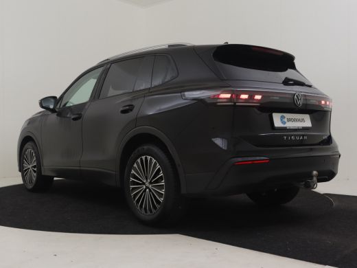 Volkswagen Tiguan 1.5 eTSI 96 kW 130pk DSG/AUTO | Trekhaak | Dodehoekdetctie | Park assist | Camera achter | Adapti... ActivLease financial lease