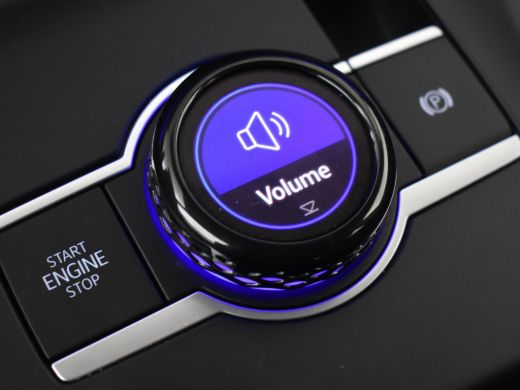 Volkswagen Tiguan 1.5 eTSI 96 kW 130pk DSG/AUTO | Trekhaak | Dodehoekdetctie | Park assist | Camera achter | Adapti... ActivLease financial lease