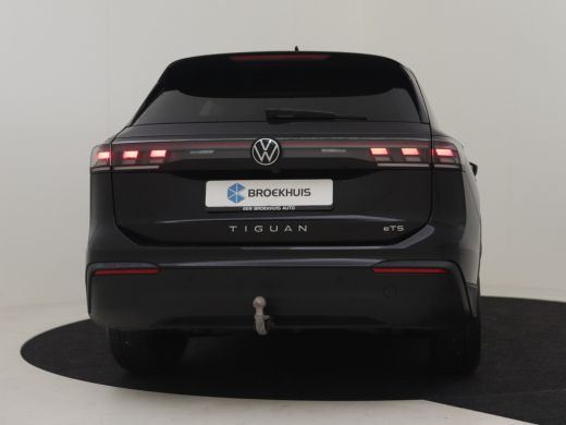 Volkswagen Tiguan 1.5 eTSI 96 kW 130pk DSG/AUTO | Trekhaak | Dodehoekdetctie | Park assist | Camera achter | Adapti... ActivLease financial lease