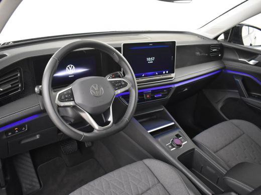 Volkswagen Tiguan 1.5 eTSI 96 kW 130pk DSG/AUTO | Trekhaak | Dodehoekdetctie | Park assist | Camera achter | Adapti... ActivLease financial lease
