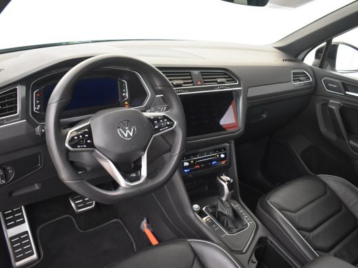Volkswagen Tiguan 1.5 TSI R-Line Business+ 150pk DSG/AUTO | Trekhaak | Lederen bekleding | Harman & Kardon audio | ... ActivLease financial lease