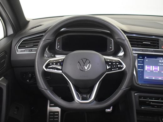 Volkswagen Tiguan 1.5 TSI R-Line Business+ 150pk DSG/AUTO | Trekhaak | Lederen bekleding | Harman & Kardon audio | ... ActivLease financial lease