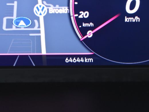 Volkswagen Tiguan 1.5 TSI R-Line Business+ 150pk DSG/AUTO | Trekhaak | Lederen bekleding | Harman & Kardon audio | ... ActivLease financial lease