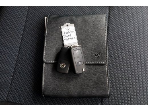 Volkswagen Transporter T6 2.0 TDI 150pk E6 Lang D.C. DSG-Automaat Highline LED/ACC/Navi 10-2019 ActivLease financial lease