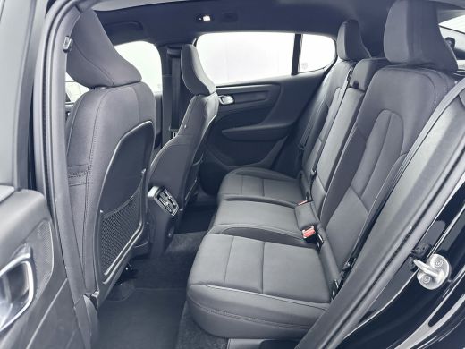 Volvo  C40 Single Motor 69KWh Core | 19" Allseason | Stoel/stuurverwarming | Warmtepomp | Panoramadak | Park... ActivLease financial lease