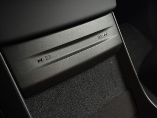 Volvo  EX90 Twin Motor Performance Ultra 7p. 111 kWh | Luchtvering | Bowers&Wilkins | Pilot Assist | Trekhaak | ActivLease financial lease