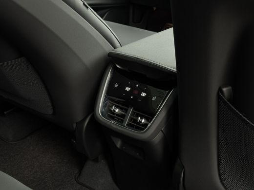 Volvo  EX90 Twin Motor Performance Ultra 7p. 111 kWh | Luchtvering | Bowers&Wilkins | Pilot Assist | Trekhaak | ActivLease financial lease