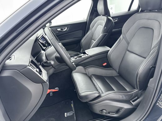 Volvo  V60 T6 Recharge Plus Dark | 18" | Sporstoelen | 360 Camera | Harman Kardon | Trekhaak | Elektr. verst... ActivLease financial lease