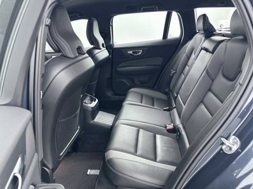 Volvo  V60 T6 Recharge Plus Dark | 18" | Sporstoelen | 360 Camera | Harman Kardon | Trekhaak | Elektr. verst... ActivLease financial lease