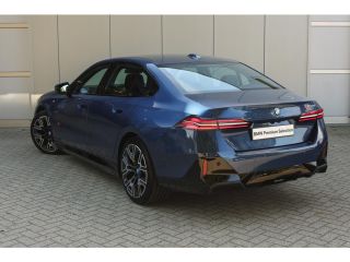 BMW 5 Serie 530e M Sport Automaat / Achteruitrijcamera / Stoelventilatie / Adaptieve LED / M Sportonderstel /...