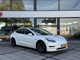 Tesla Model 3 Range Plus RWD | Autopilot | Panorama | Leder |