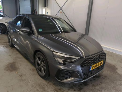 Audi A3 Limousine 30 TFSI S edition | Navi | Virtual | Stoel Verwarming | ActivLease financial lease