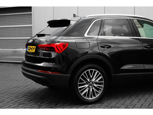 Audi Q3 45 TFSI e S edition 245PK | Ledere Bekleding | Elek. stoelen | Camera Achter | Stoelverw. | Comfo... ActivLease financial lease