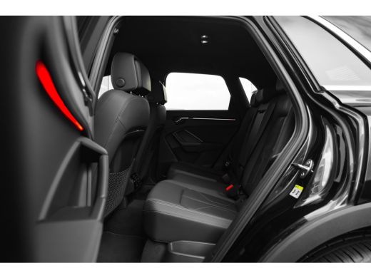 Audi Q3 45 TFSI e S edition 245PK | Ledere Bekleding | Elek. stoelen | Camera Achter | Stoelverw. | Comfo... ActivLease financial lease