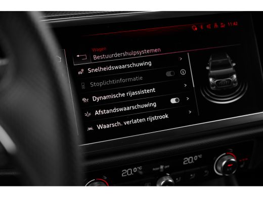 Audi Q3 45 TFSI e S edition 245PK | Ledere Bekleding | Elek. stoelen | Camera Achter | Stoelverw. | Comfo... ActivLease financial lease